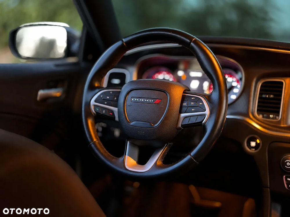 Dodge Charger - 13