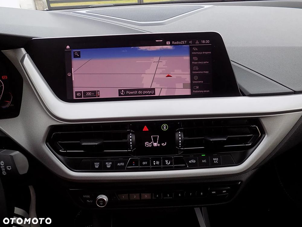 BMW Seria 1 118i - 31