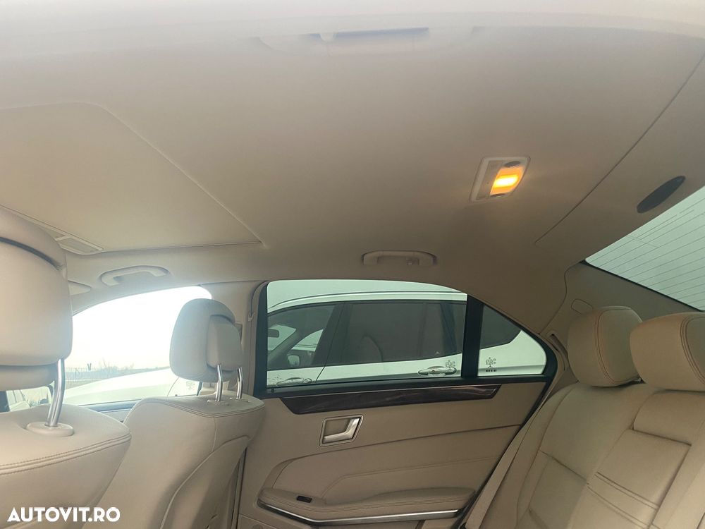 Mercedes-Benz E - 19