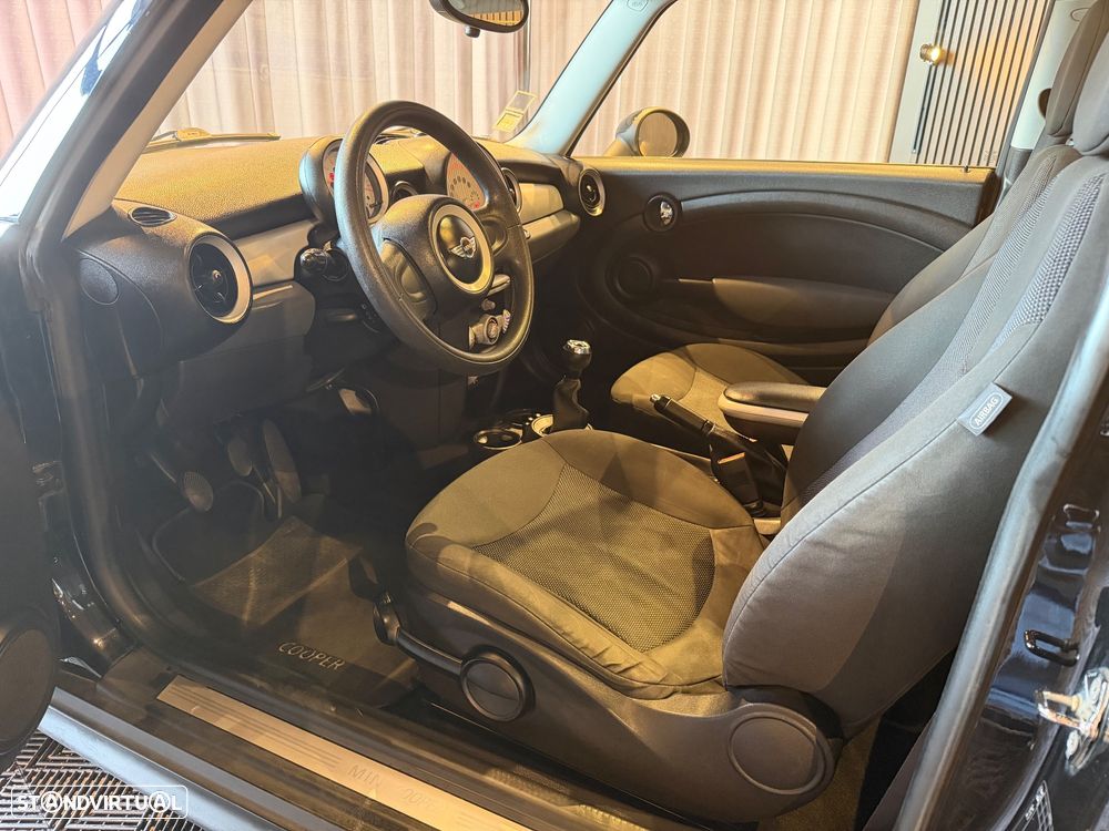 MINI 3 Portas Cooper D - 14
