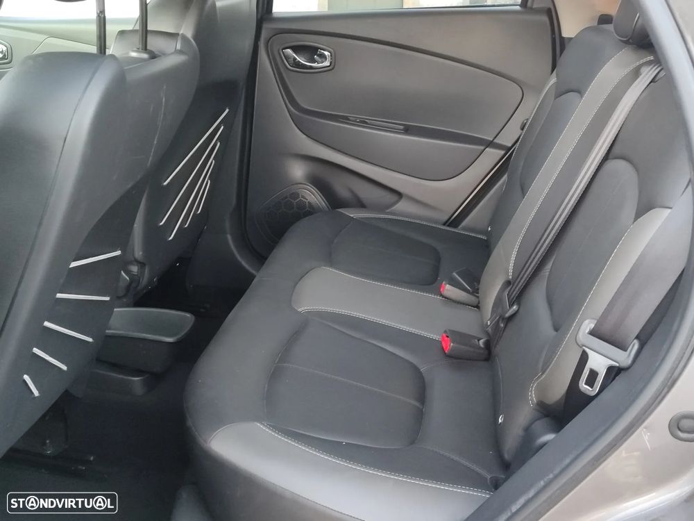 Renault Captur 1.5 dCi Exclusive - 10