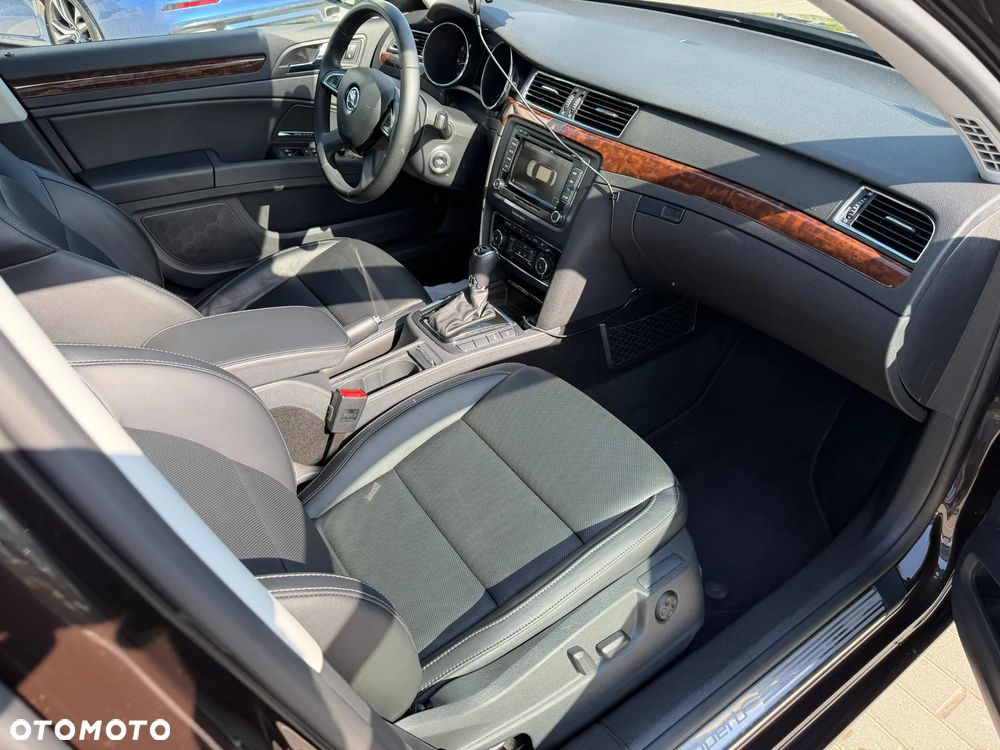 Skoda Superb 1.8 TSI Elegance DSG - 10