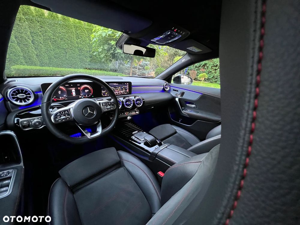 Mercedes-Benz CLA 200 AMG Line 7G-DCT - 25