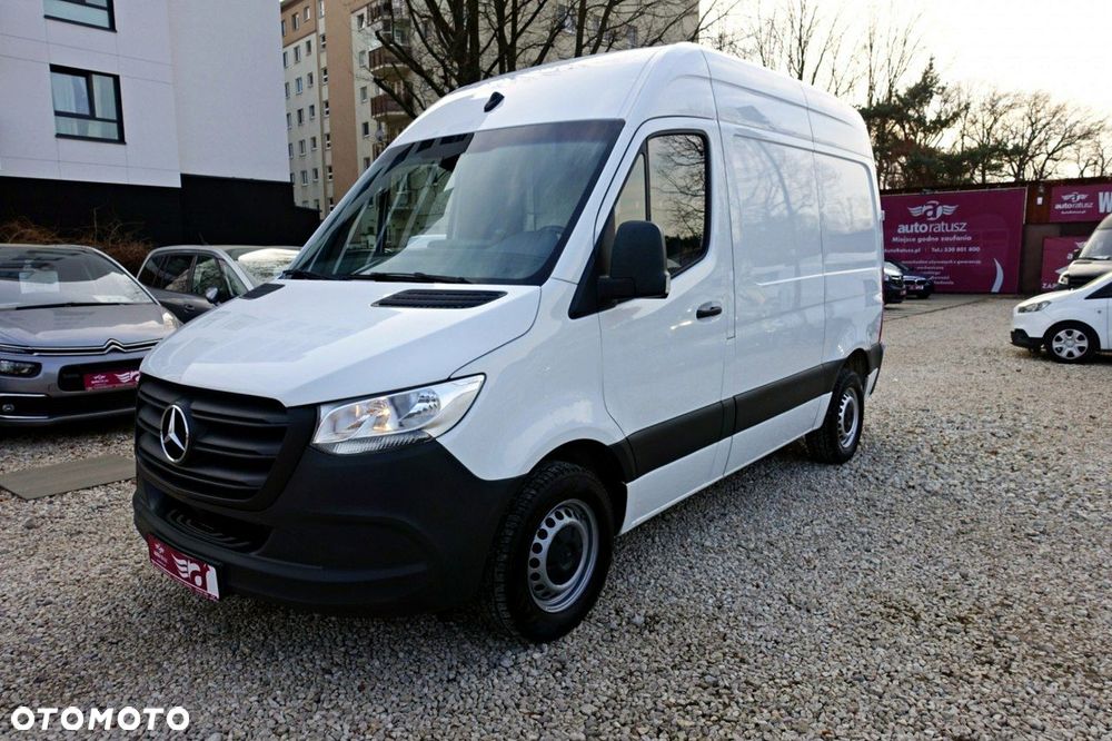Mercedes-Benz Sprinter - 5