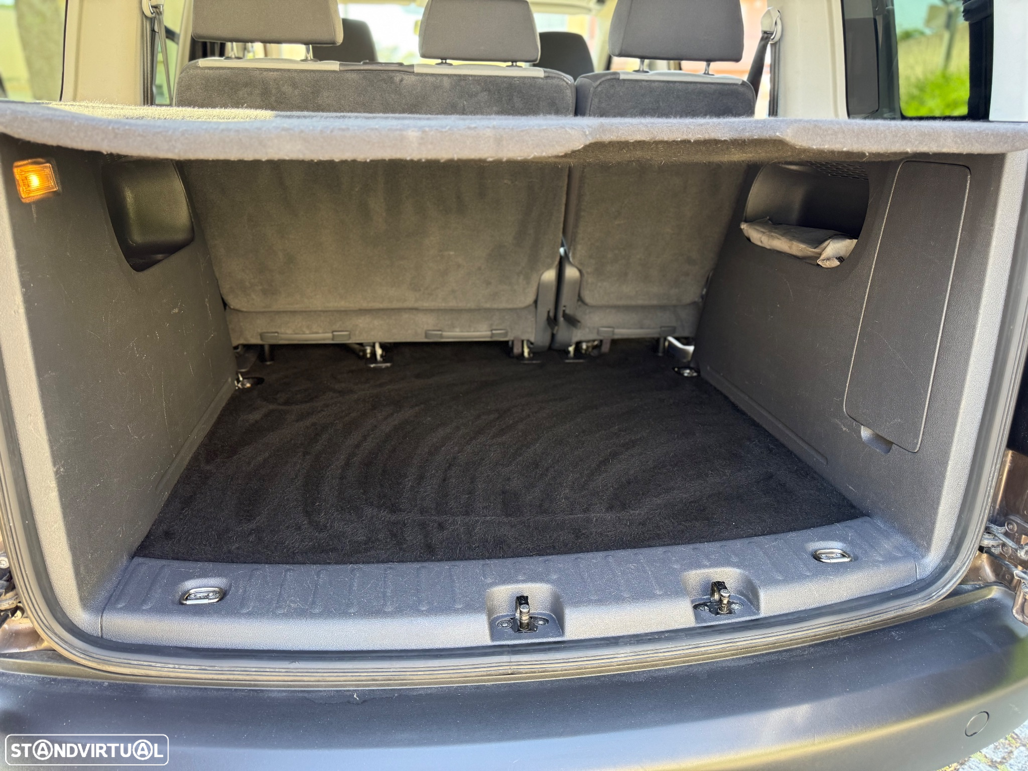 VW Caddy 1.6 TDi Blue.Confortline - 14