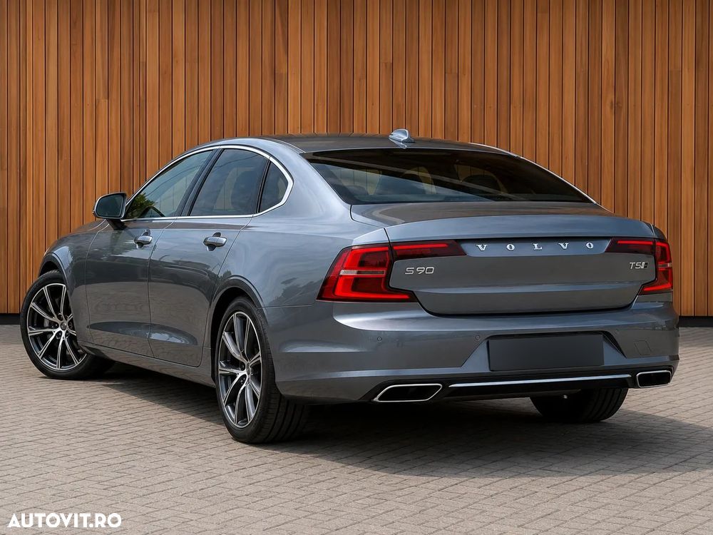 Volvo S90 T5 Momentum - 2