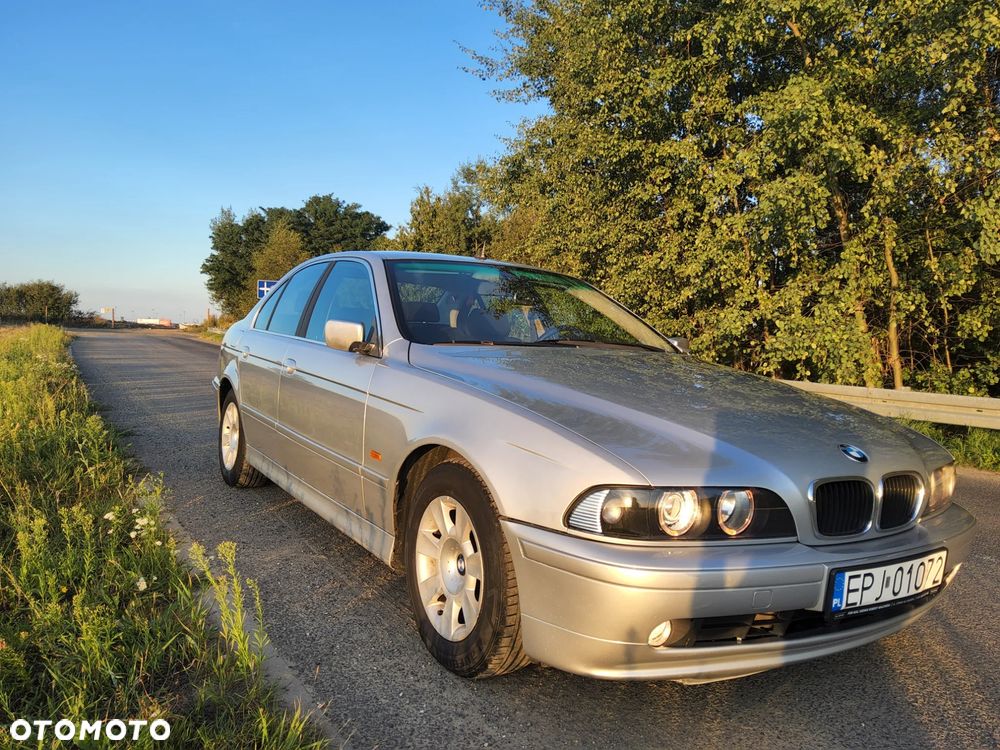 BMW Seria 5 520d - 2