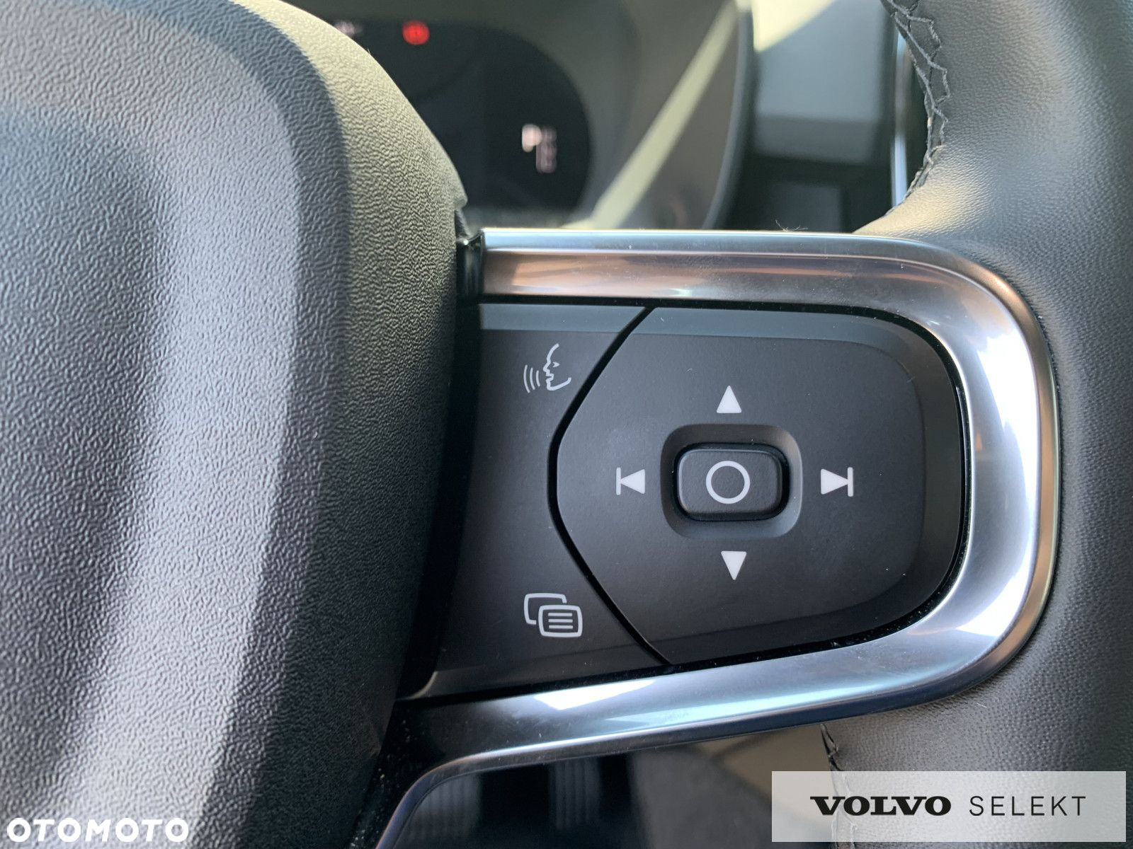 Volvo XC 40 - 18