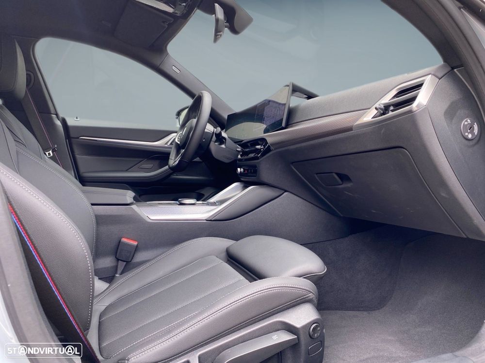 BMW i4 eDrive40 Pack Desportivo M Pro — fotografia 14