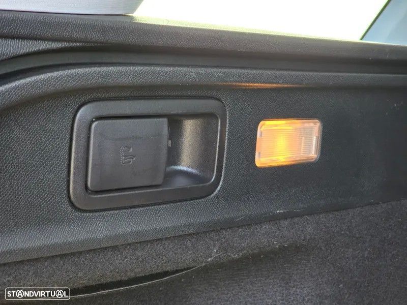 Peugeot 308 SW BlueHDi 130 EAT6 Stop & Start Active - 51