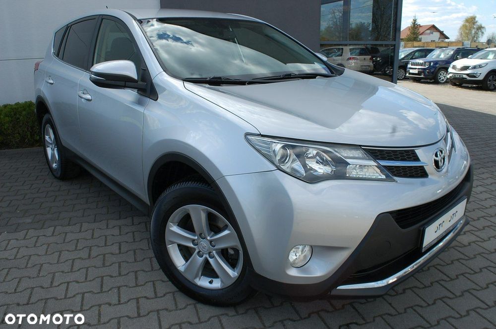 Toyota RAV4 - 9