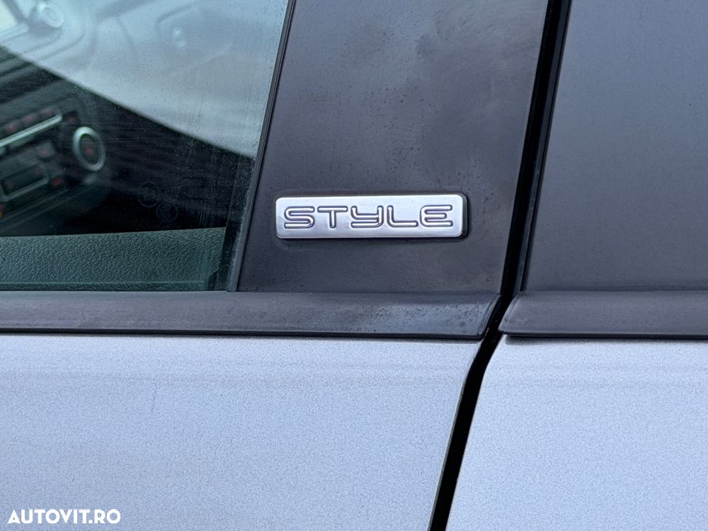 Volkswagen Golf Plus 1.4 TSI DSG Style - 17