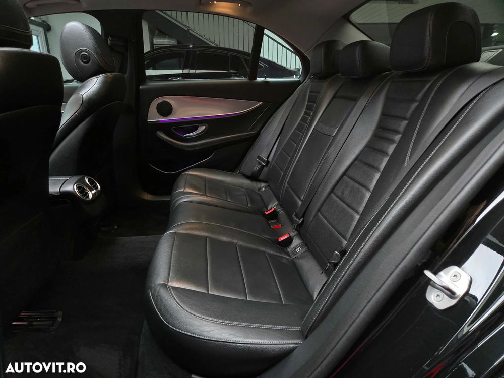 Mercedes-Benz E - 25