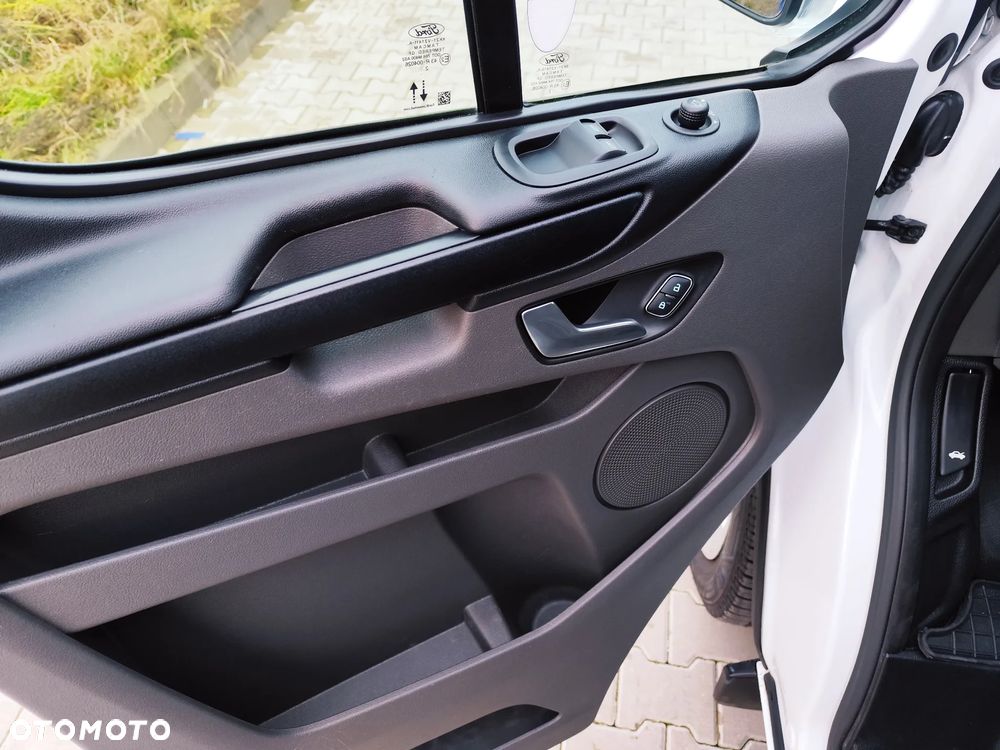 Ford Transit Custom - 21