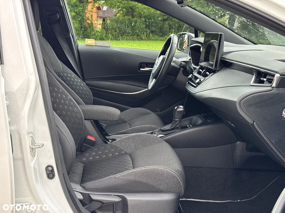 Toyota Corolla 1.8 Hybrid Comfort - 12