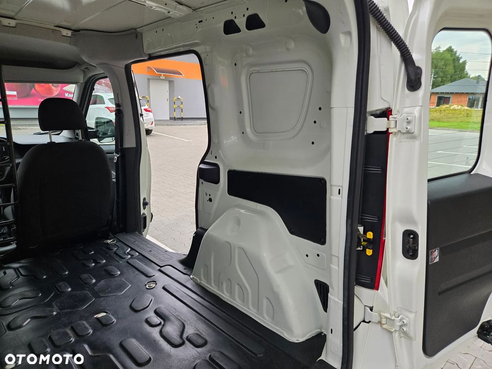 Fiat Doblo - 32