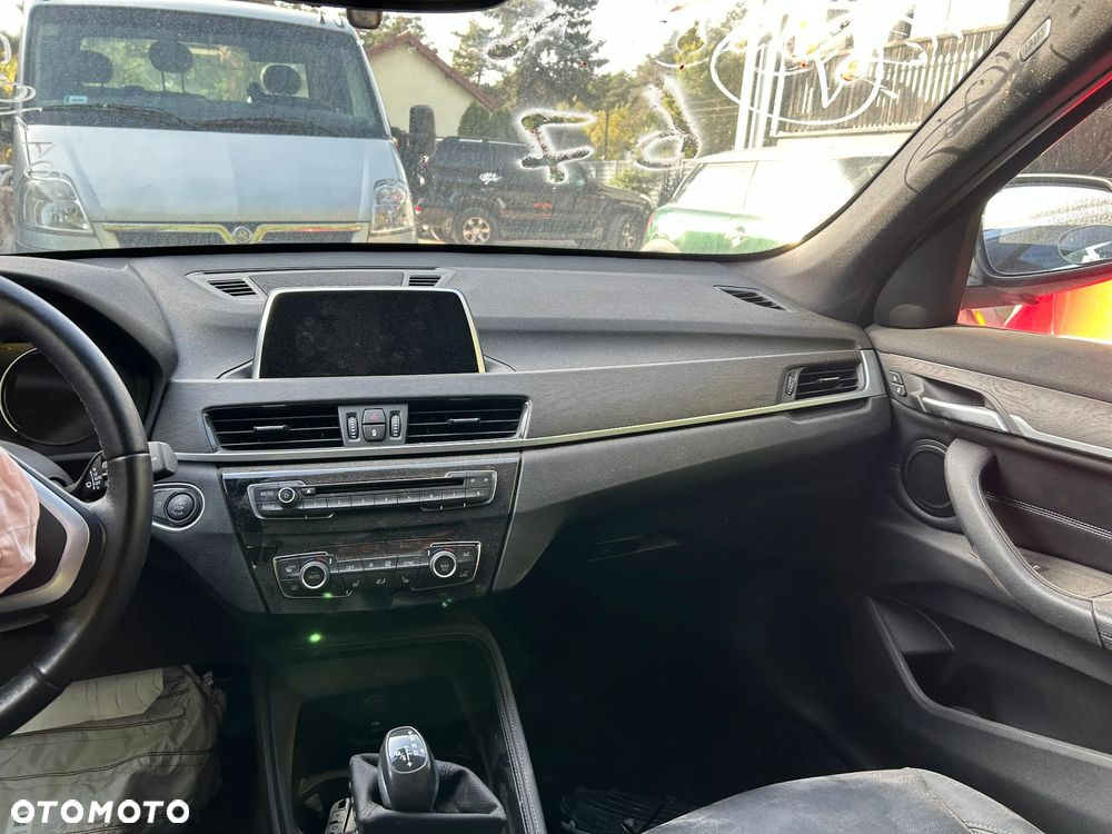 BMW X1 xDrive25i xLine - 12