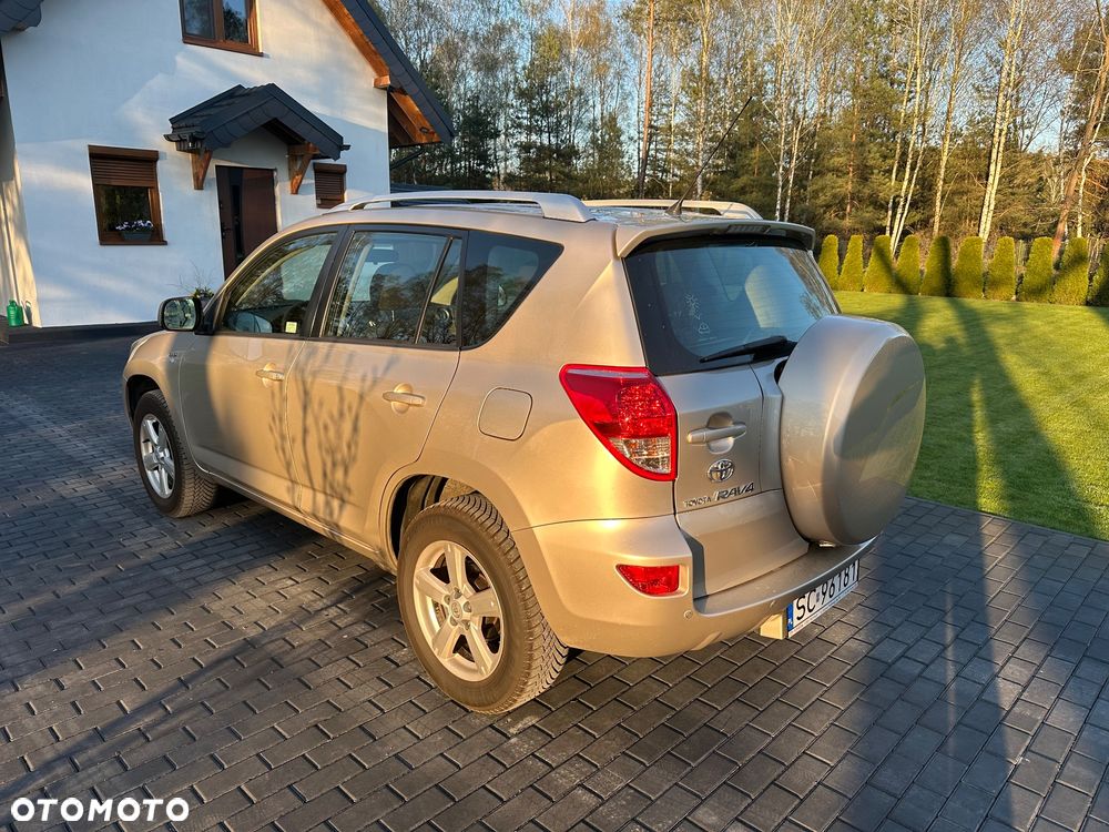 Toyota RAV4 2.2 D-4D Prestige - 4