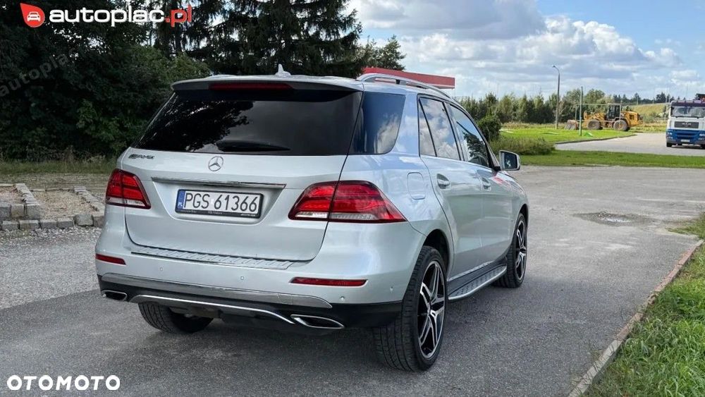Mercedes-Benz GLE 2016