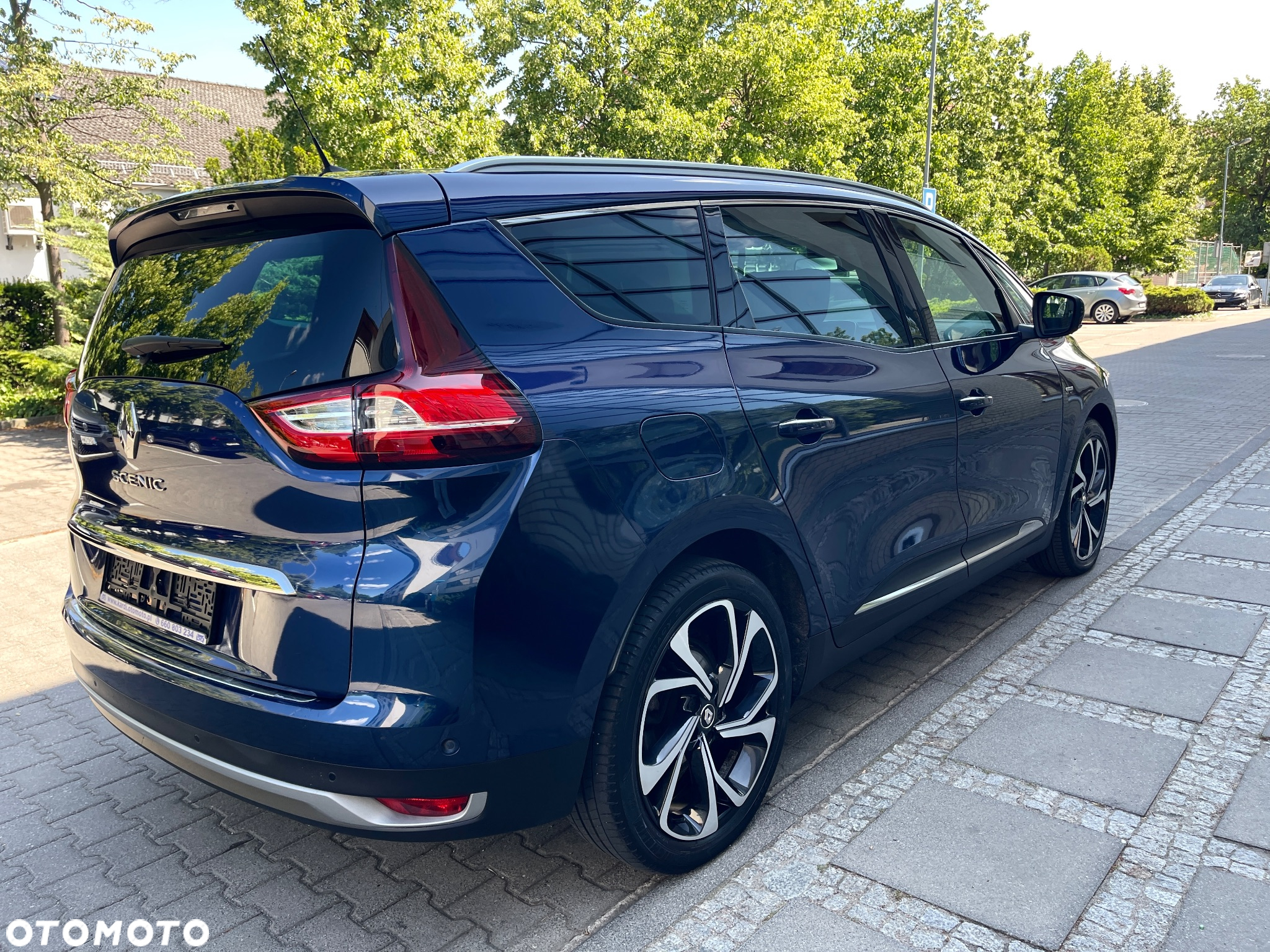 Renault Grand Scenic Gr 1.3 TCe FAP Intens - 6