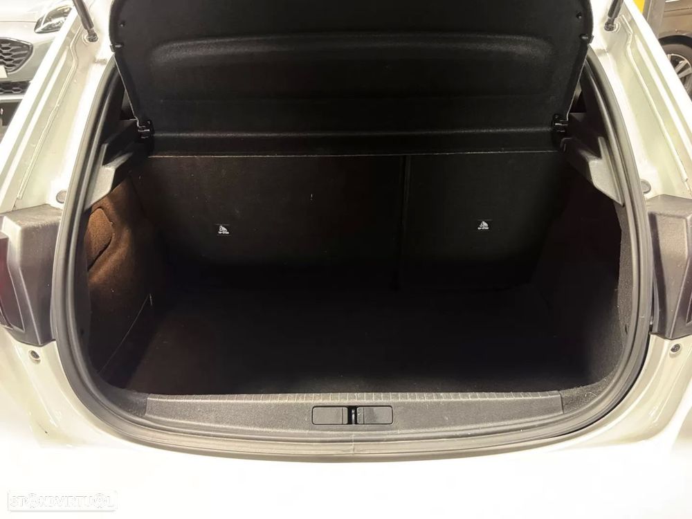 Peugeot 208 1.2 PureTech Allure Pack EAT8 - 22