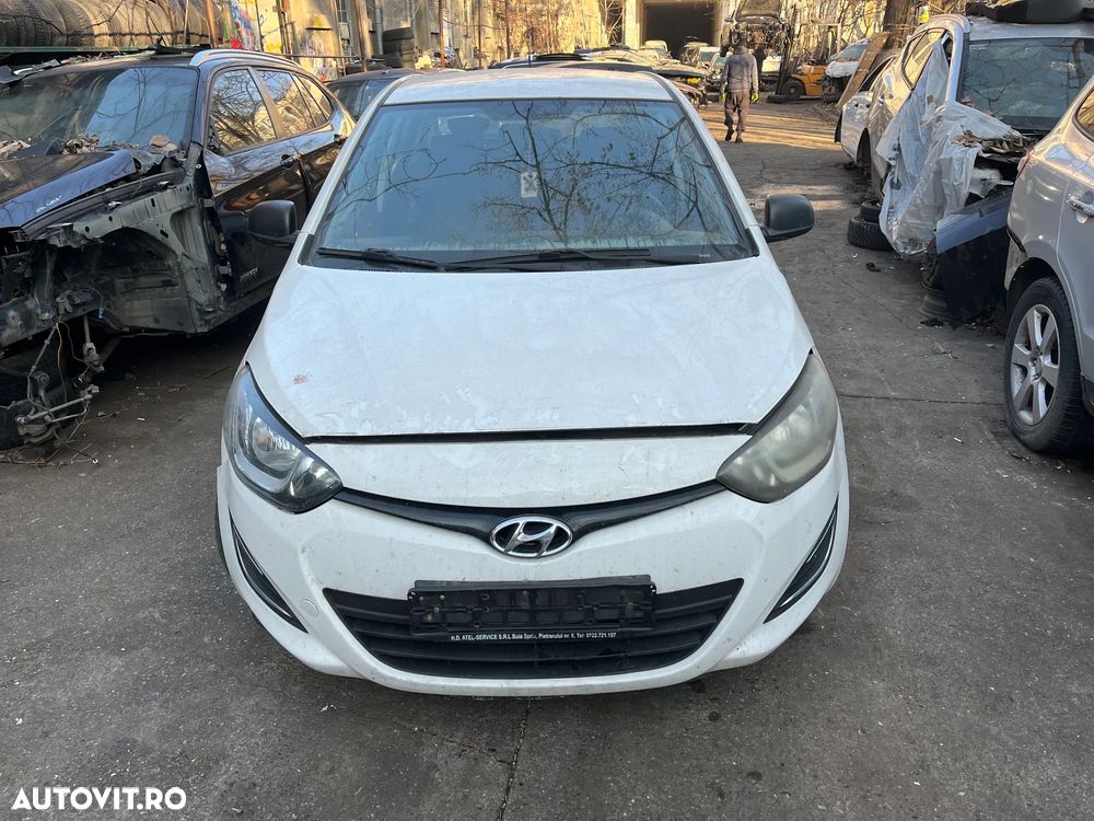 Dezmembrez Hyundai I20 1,1 CRDI  2014 alb - 2