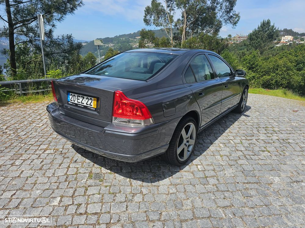 Volvo S60 2.4 D5 Nivel 1 - 4