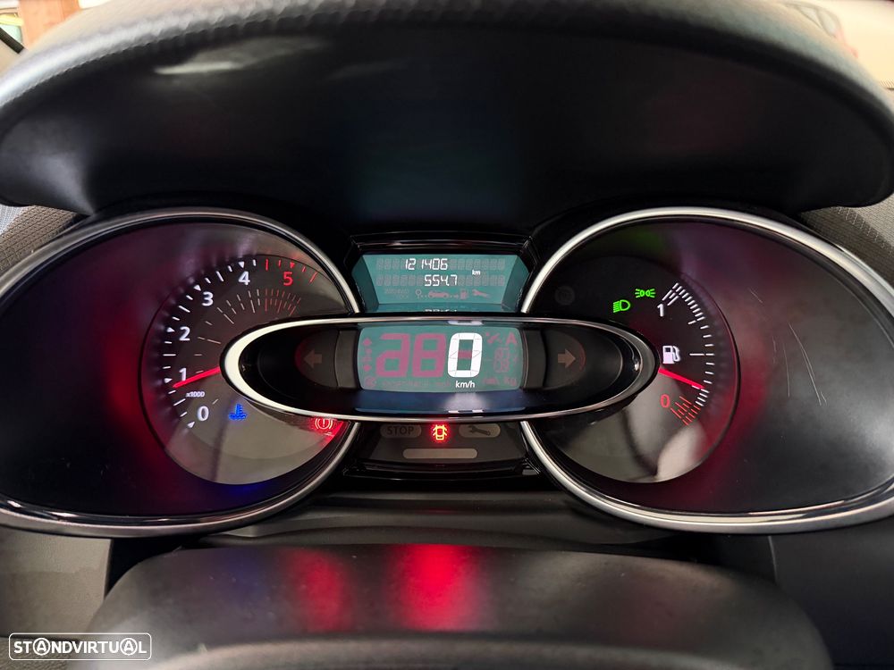 Renault Clio Sport Tourer 1.5 dCi GT Line - 13