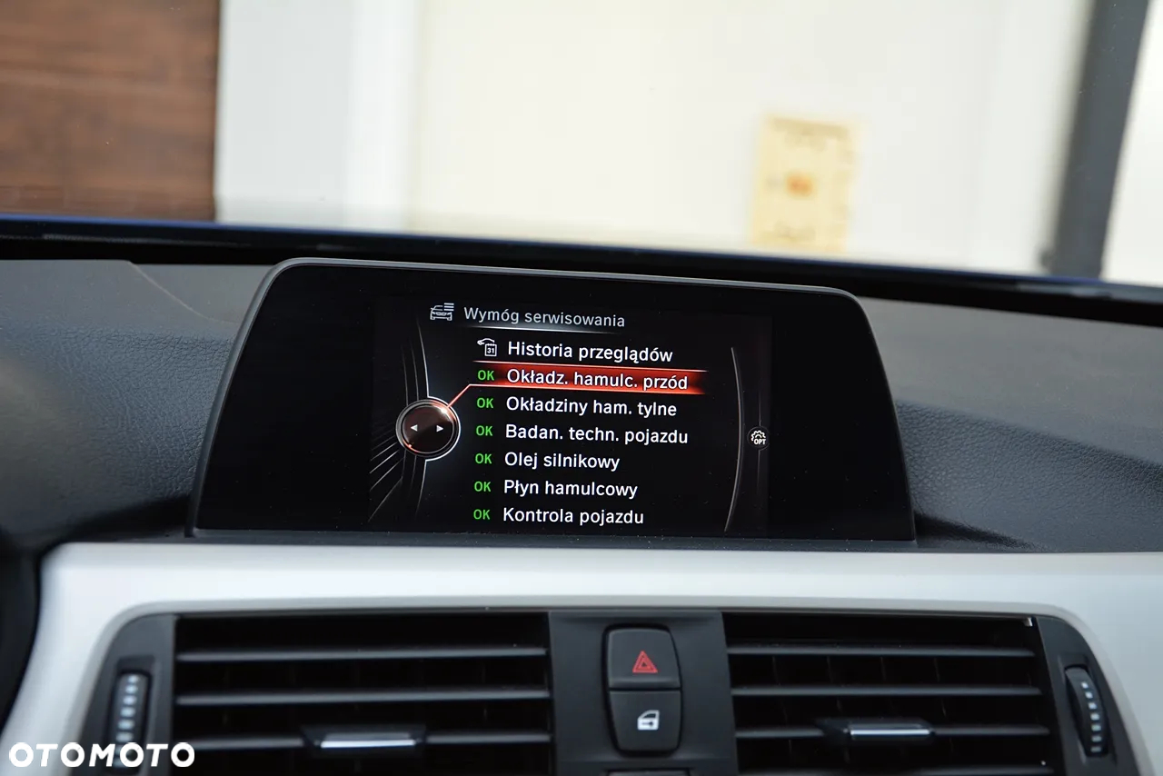 BMW Seria 3 320d - 37