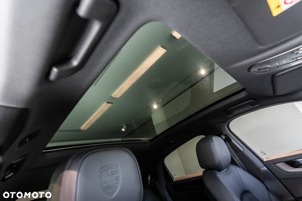 Porsche Cayenne Black Edition - 31