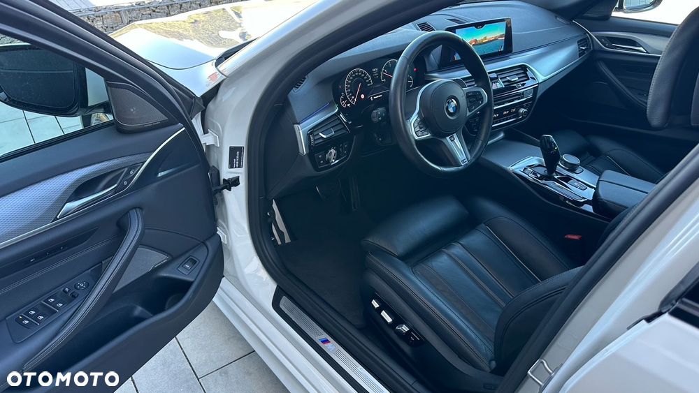 BMW Seria 5 530d M Sport sport - 8