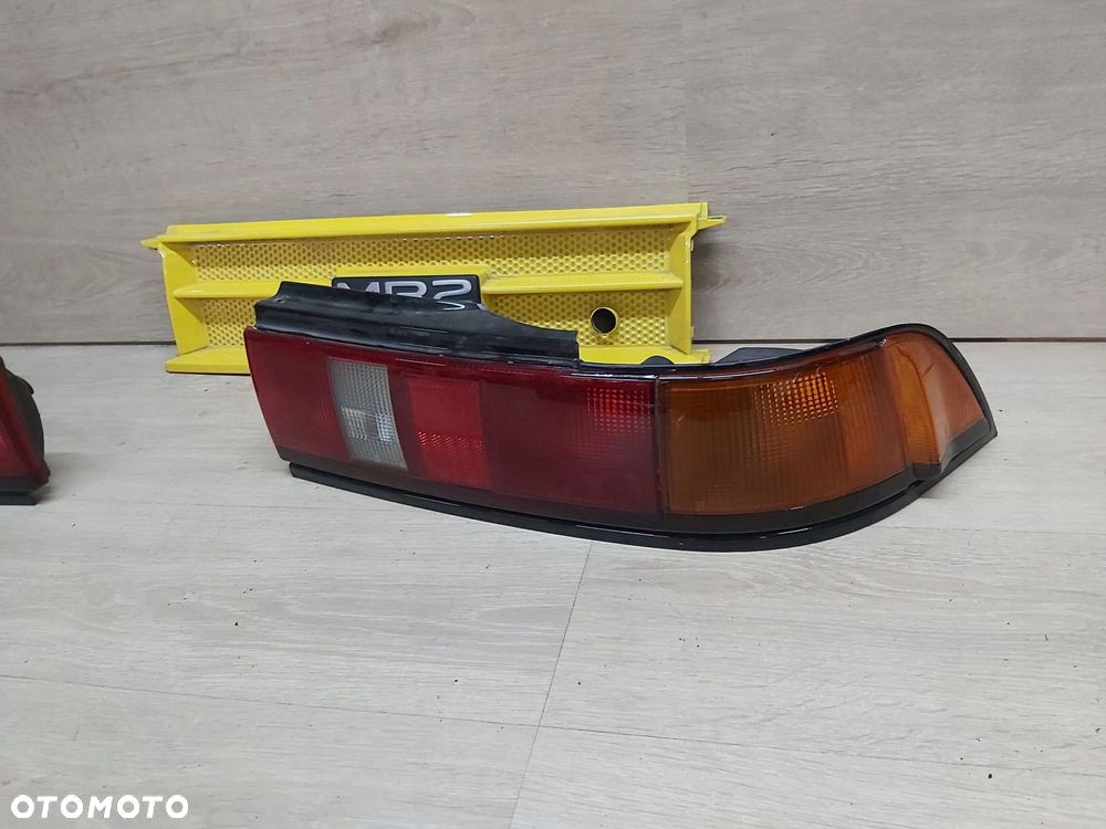 Toyota MR2 SW20 2,0 lampa tył lewa prawa blenda komplet - 4