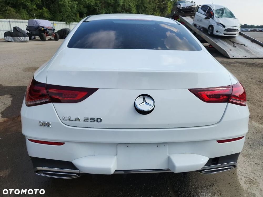 Mercedes-Benz CLA - 6