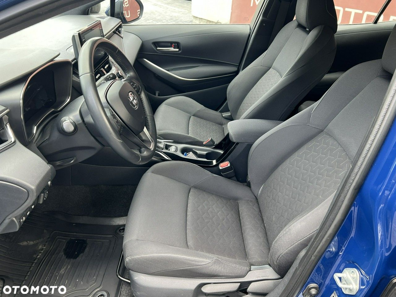 Toyota Corolla - 13