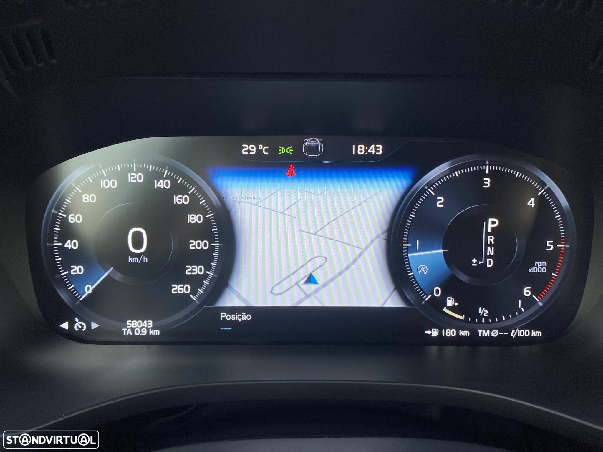 Volvo XC 60 2.0 D4 R-Design Geartronic - 9