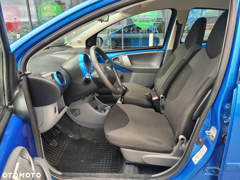 Toyota Aygo CoolBlue - 21