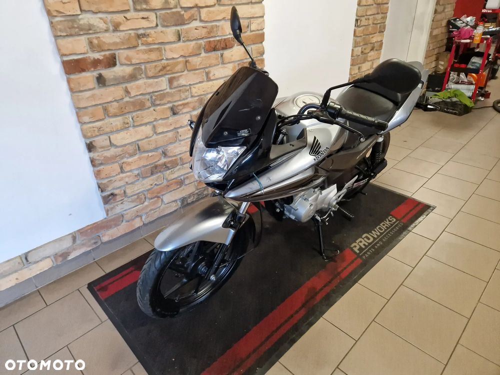 Honda CBF - 10