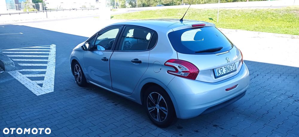 Peugeot 208 HDi 68 Access - 5