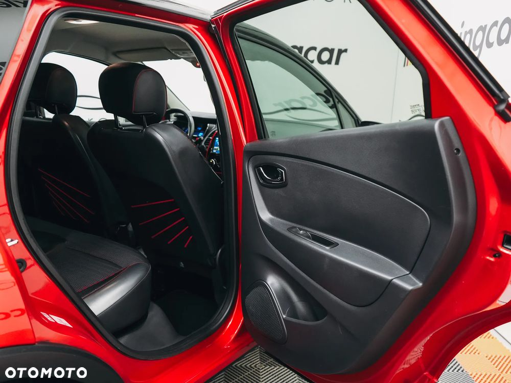 Renault Captur TCe 120 EDC Helly Hansen - 27