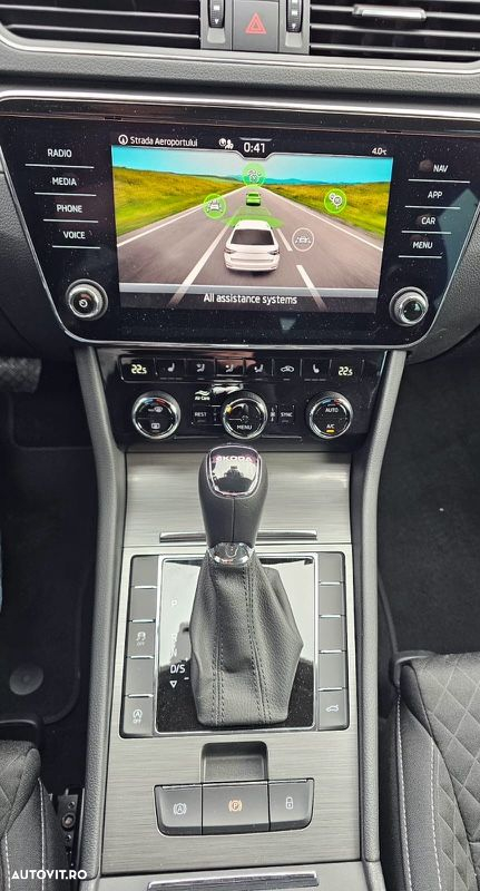 Skoda Superb 2.0 TDI DSG Ambition - 18