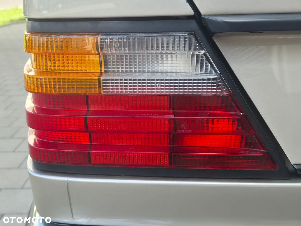 Mercedes-Benz W124 (1984-1993) - 19