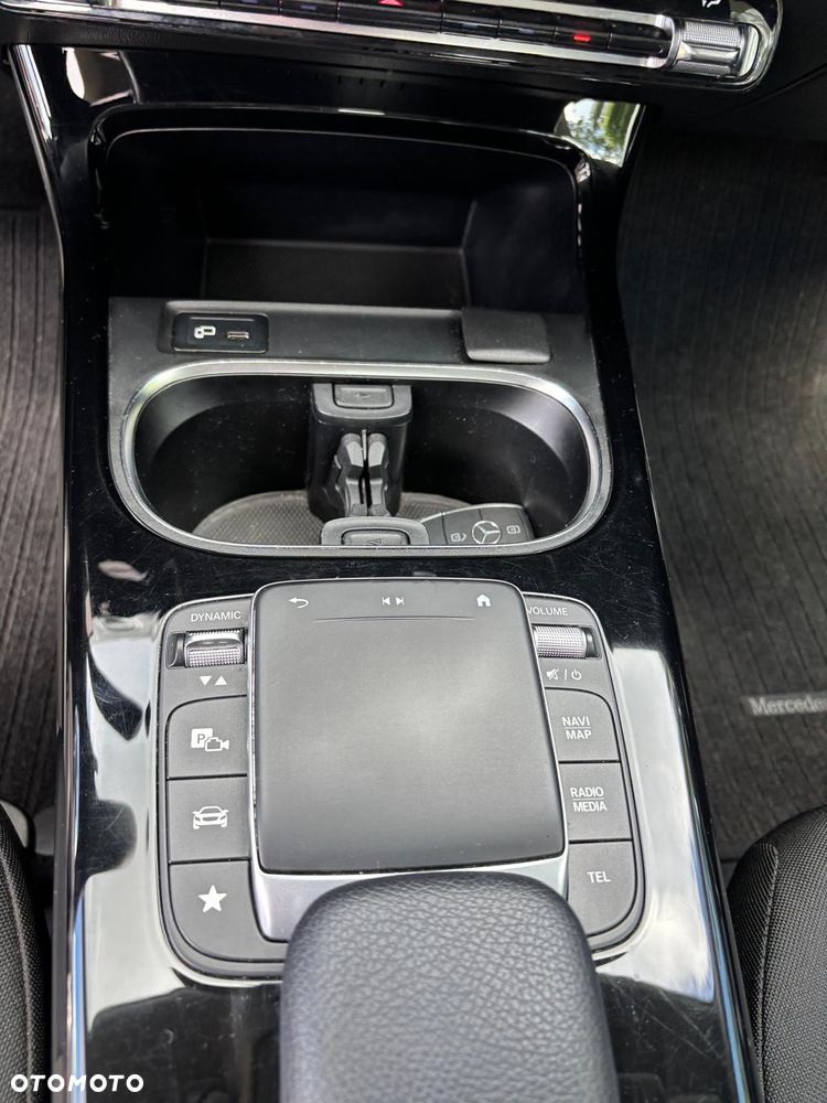 Mercedes-Benz CLA 180 d 8G-DCT - 13