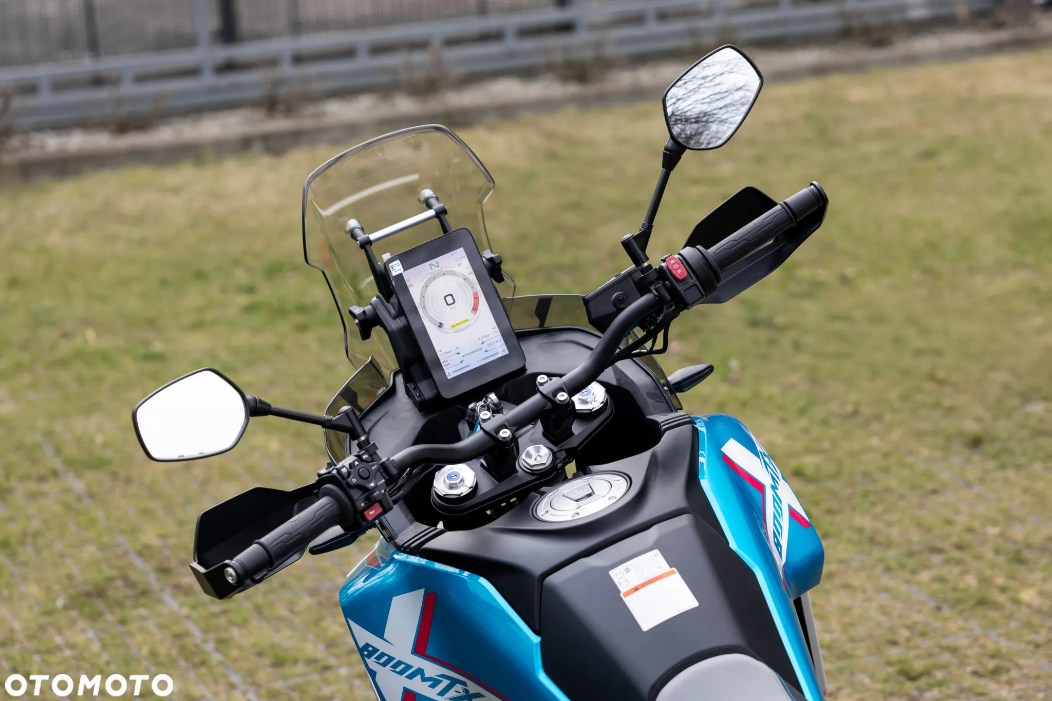 CFMoto MT-X - 24