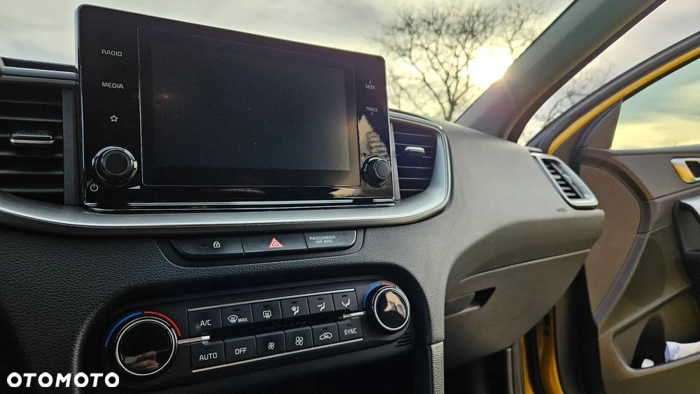 Kia XCeed 1.5 T-GDI M DCT - 11