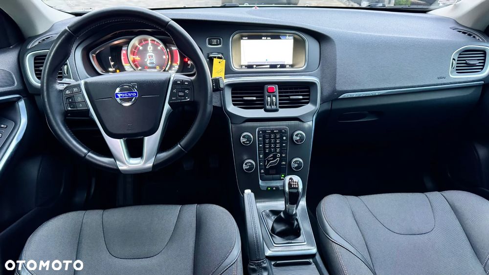 Volvo V40 Cross Country D2 Momentum - 7