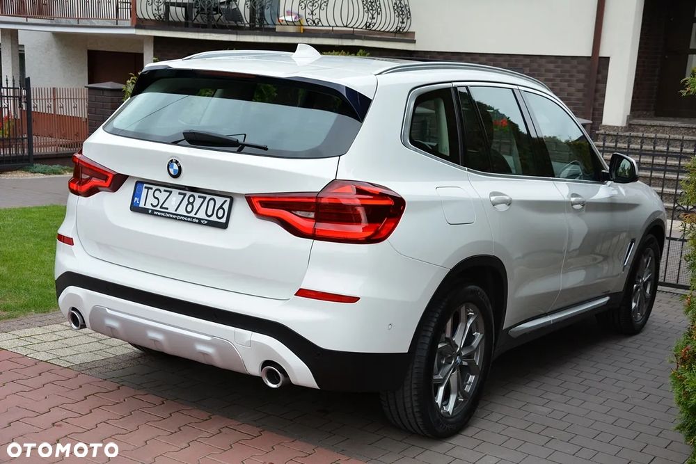BMW X3 xDrive20d xLine - 11