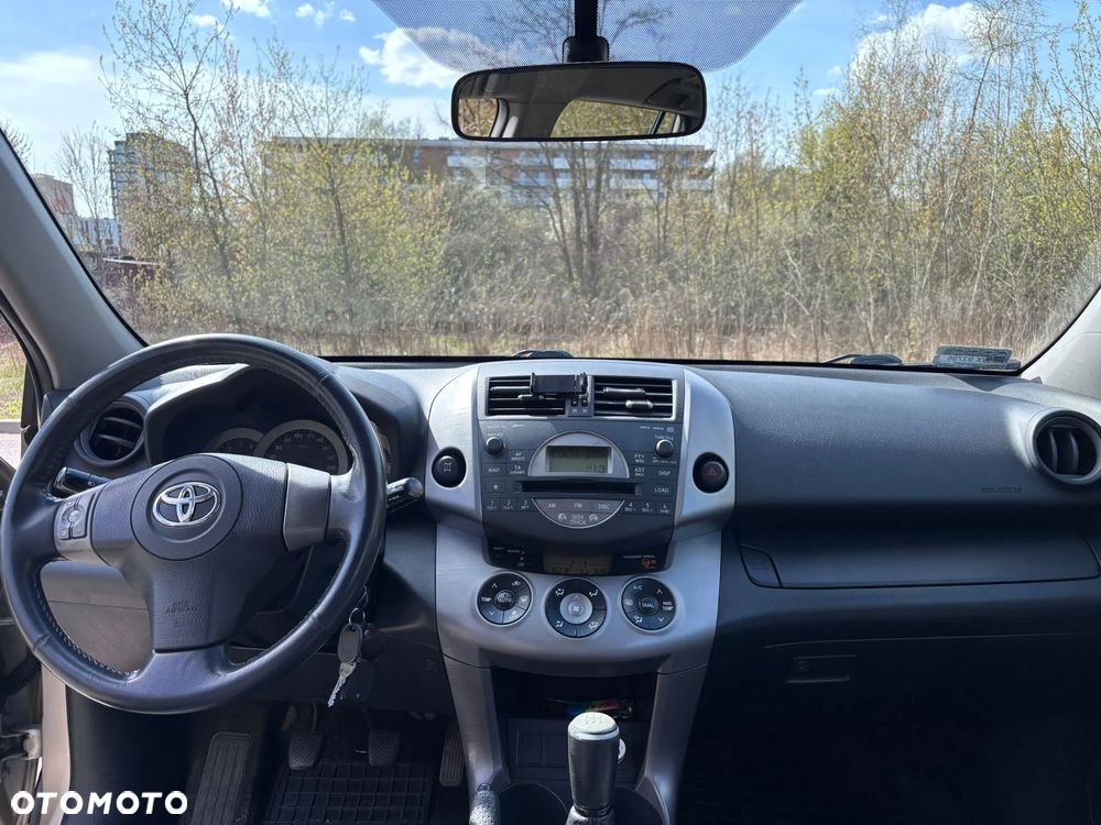 Toyota RAV4 2.0 VVT-i Sol - 10