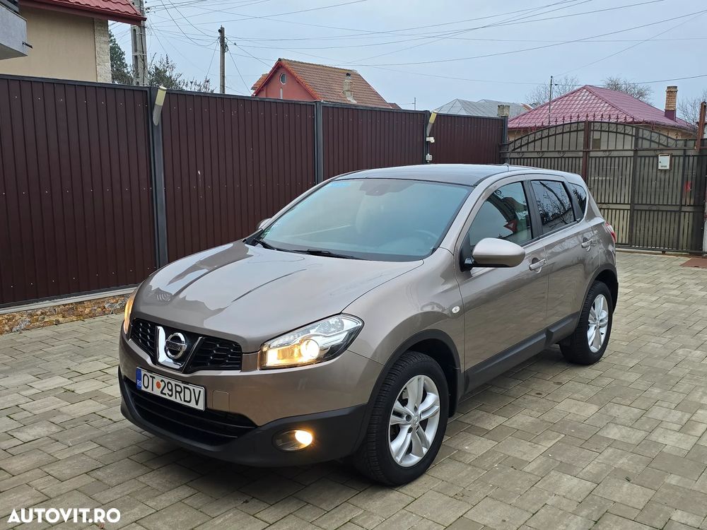Nissan Qashqai 1.6 dCi DPF tekna - 1
