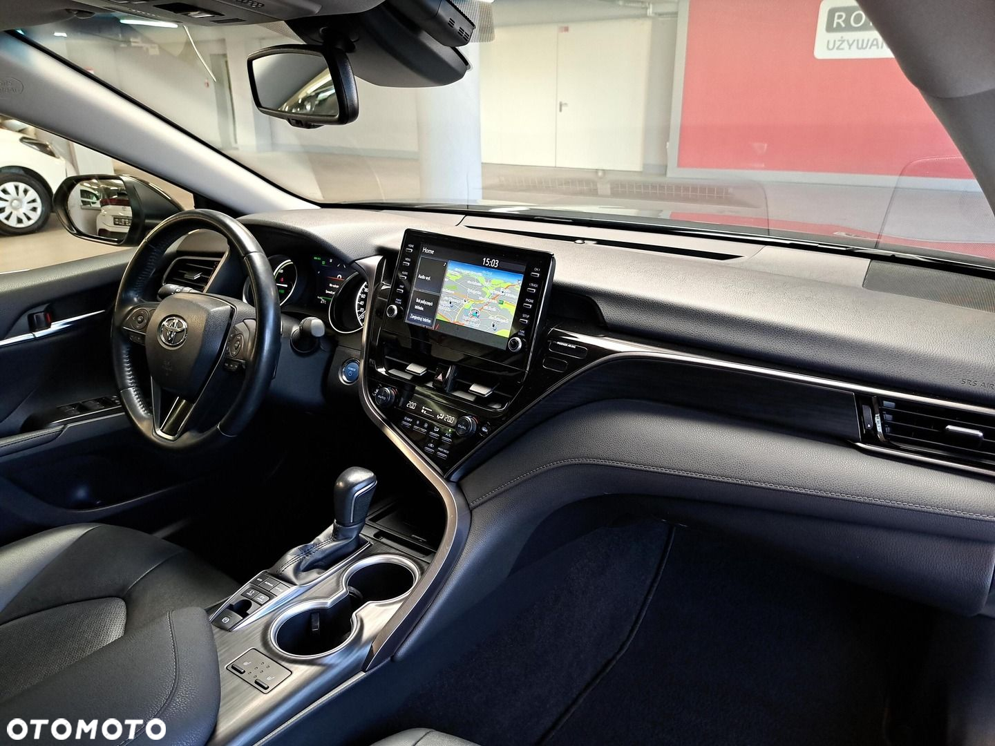 Toyota Camry - 16