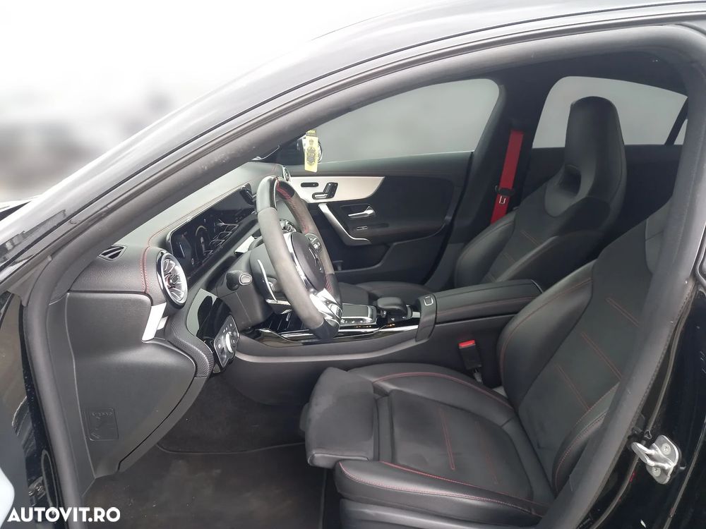 Mercedes-Benz CLA 45 AMG - 14